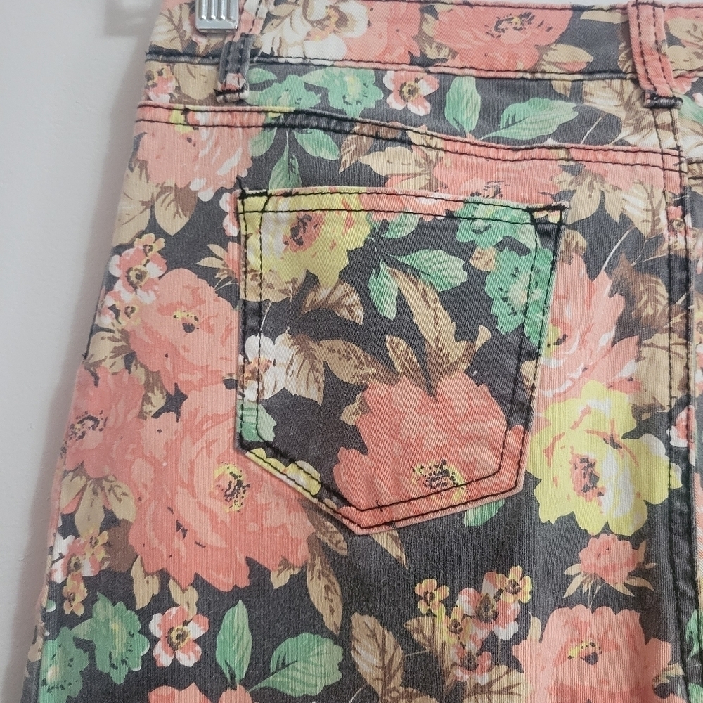 iJeans by Buffalo Size 29 (8) Floral - Picture 5 of 5